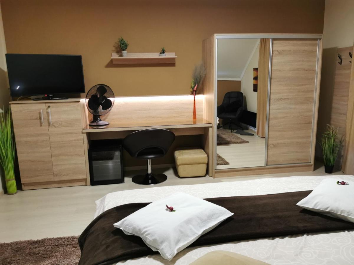 Csabai Vendeghaz Hotel Buk Luaran gambar